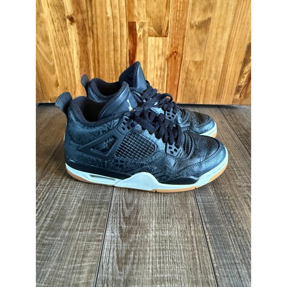 Air Jordan 4 Retro ‘Black Laser’ Sneakers Sz. 7 Youth